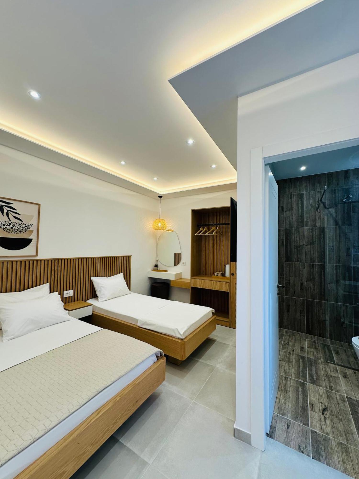 Potami Seashell Hotel Himare Buitenkant foto