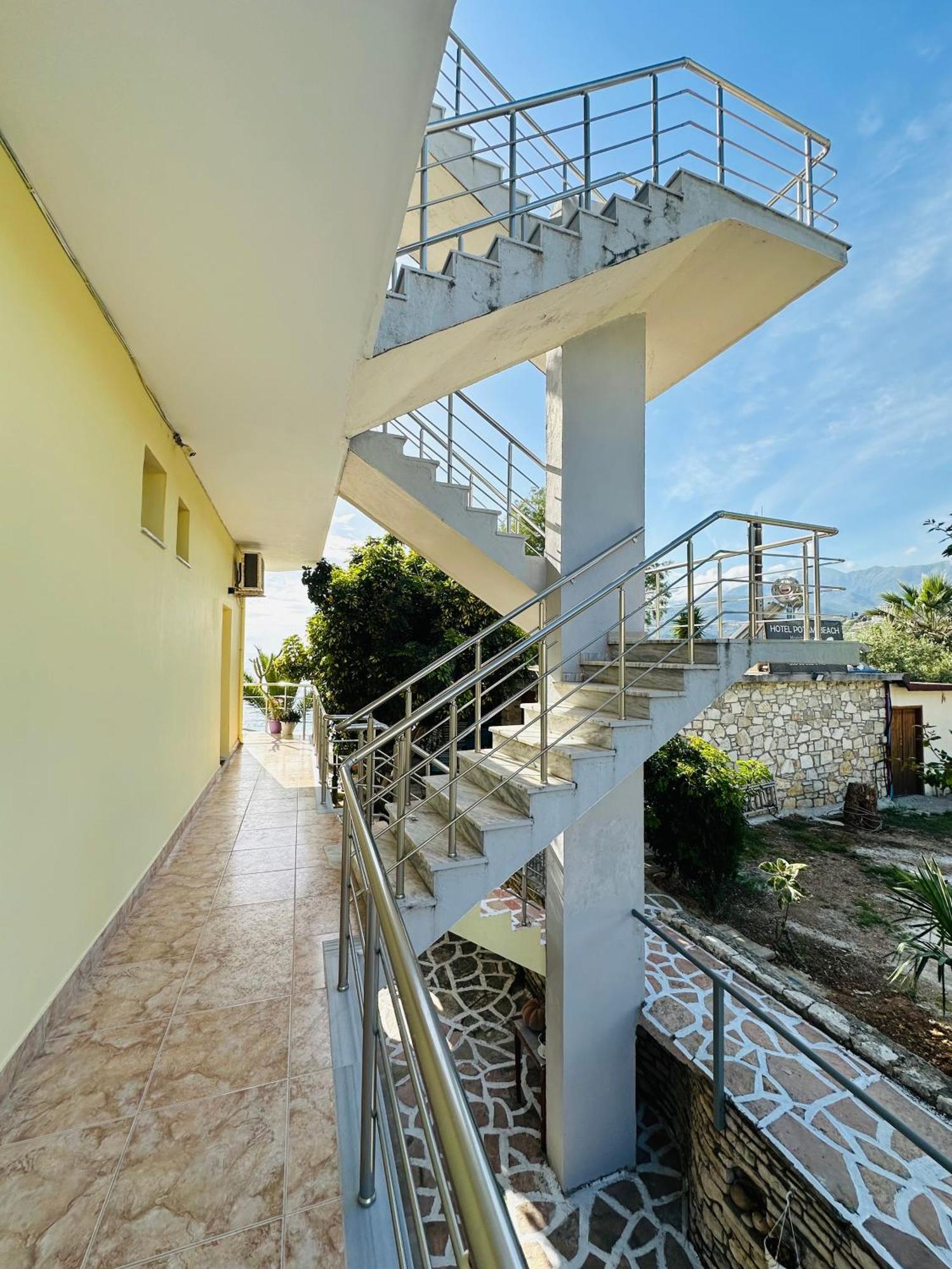 Potami Seashell Hotel Himare Buitenkant foto