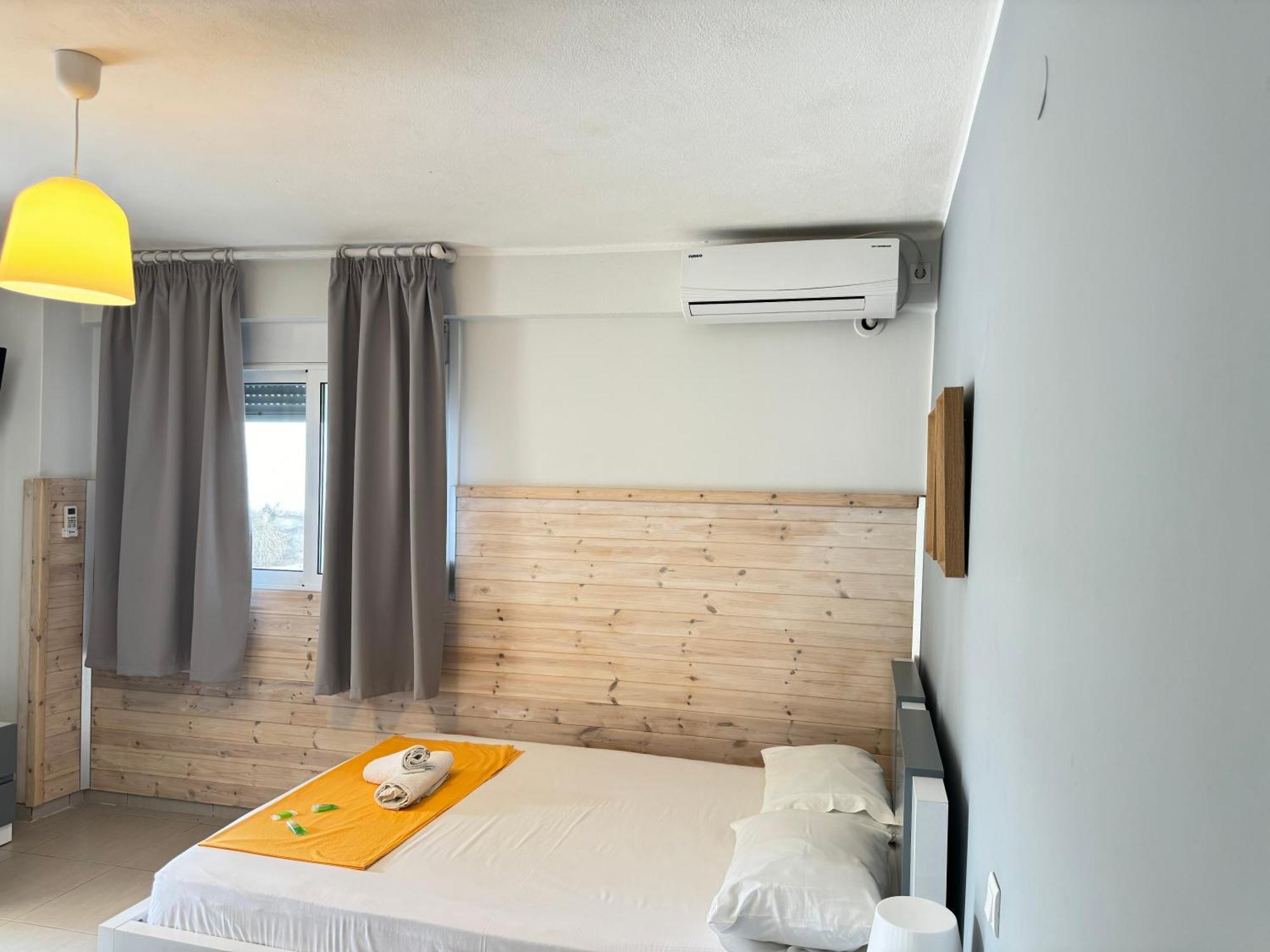 Potami Seashell Hotel Himare Buitenkant foto